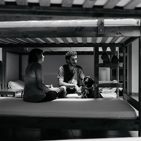El Refugi Hostel Arboli Kültér fotó
