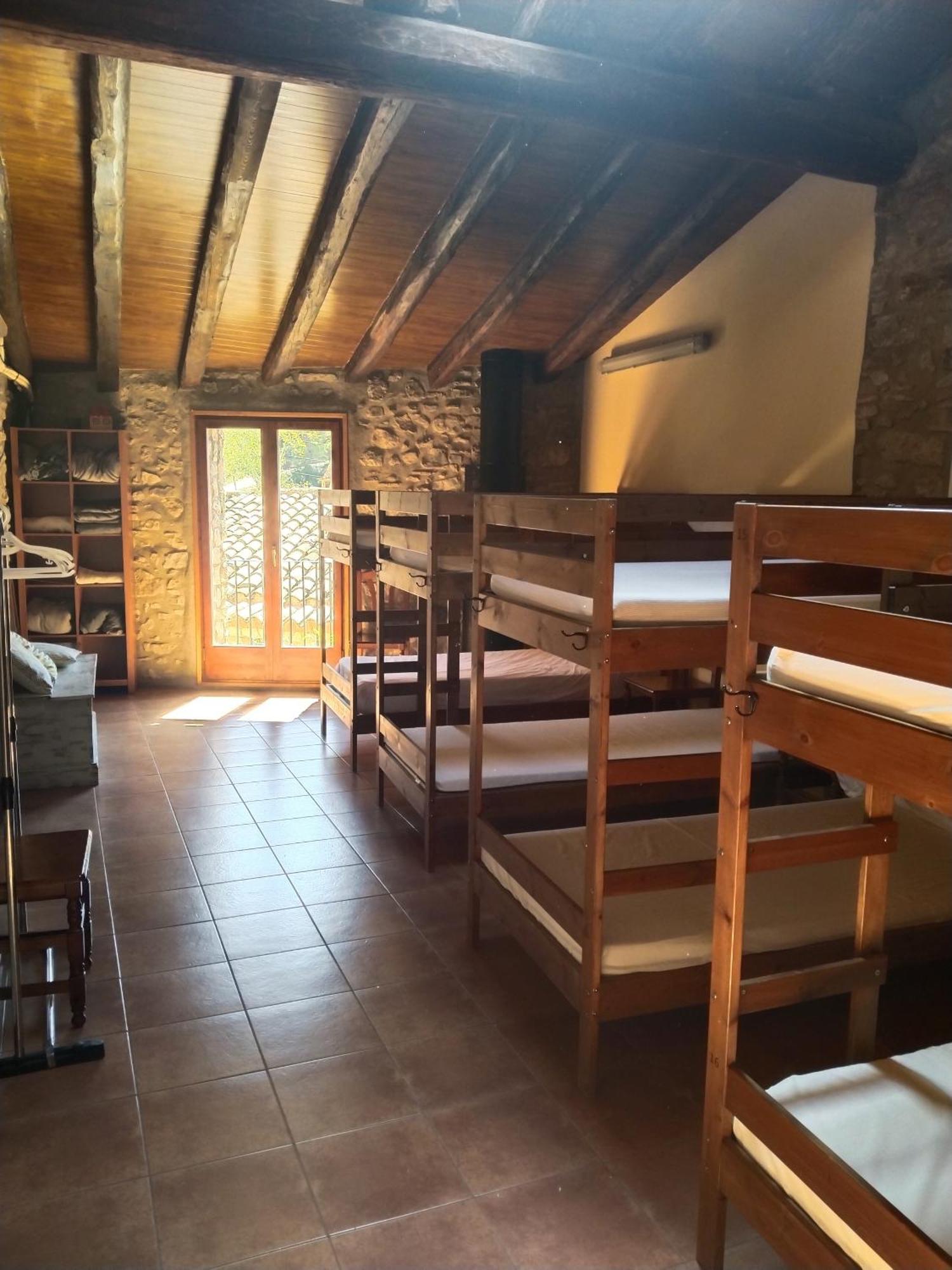 El Refugi Hostel Arboli Kültér fotó