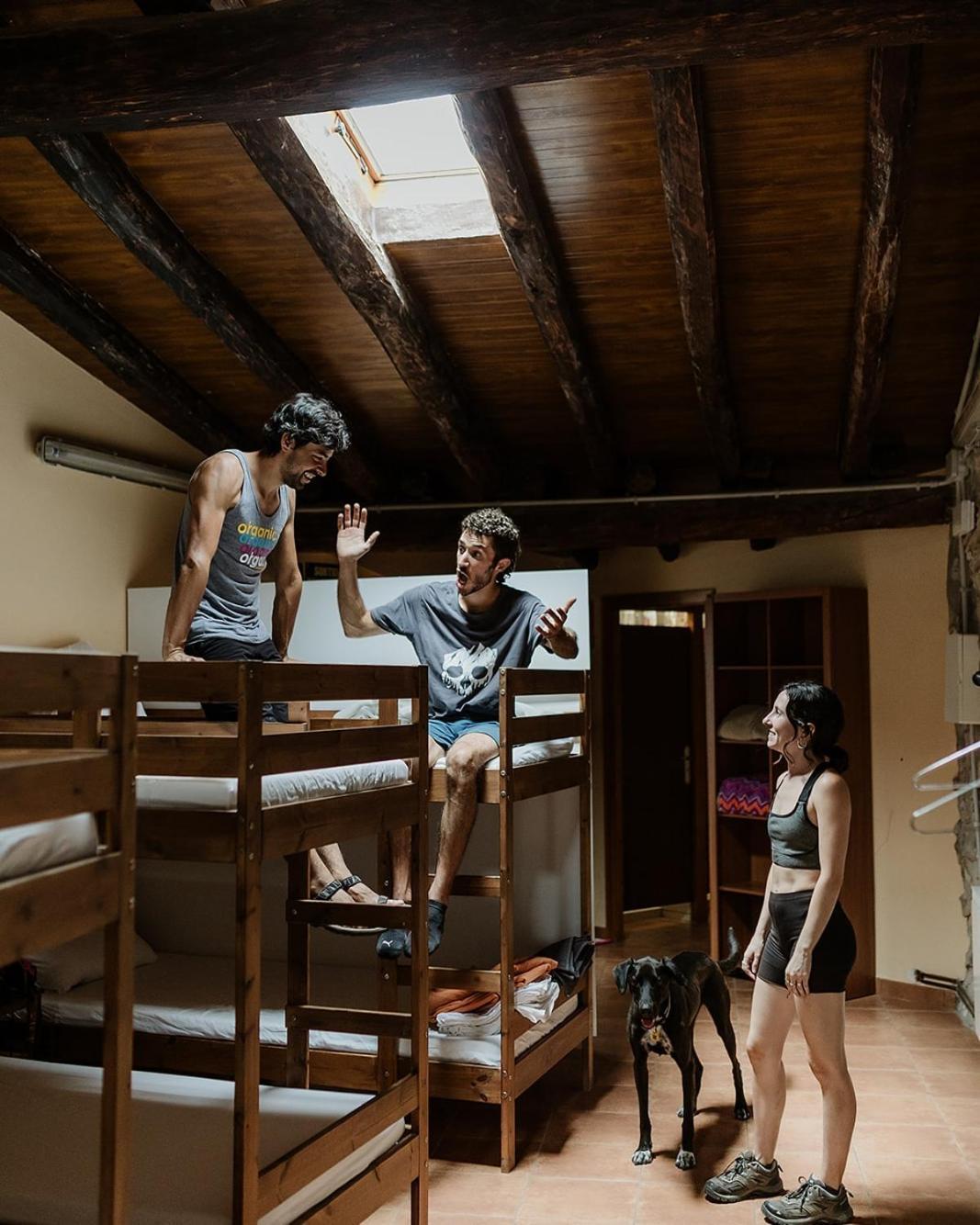 El Refugi Hostel Arboli Kültér fotó