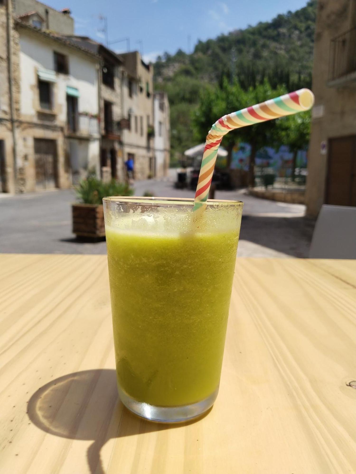 El Refugi Hostel Arboli Kültér fotó